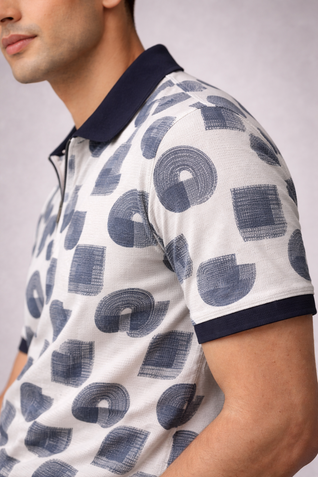 Mens half sleeve zipper t-shirt