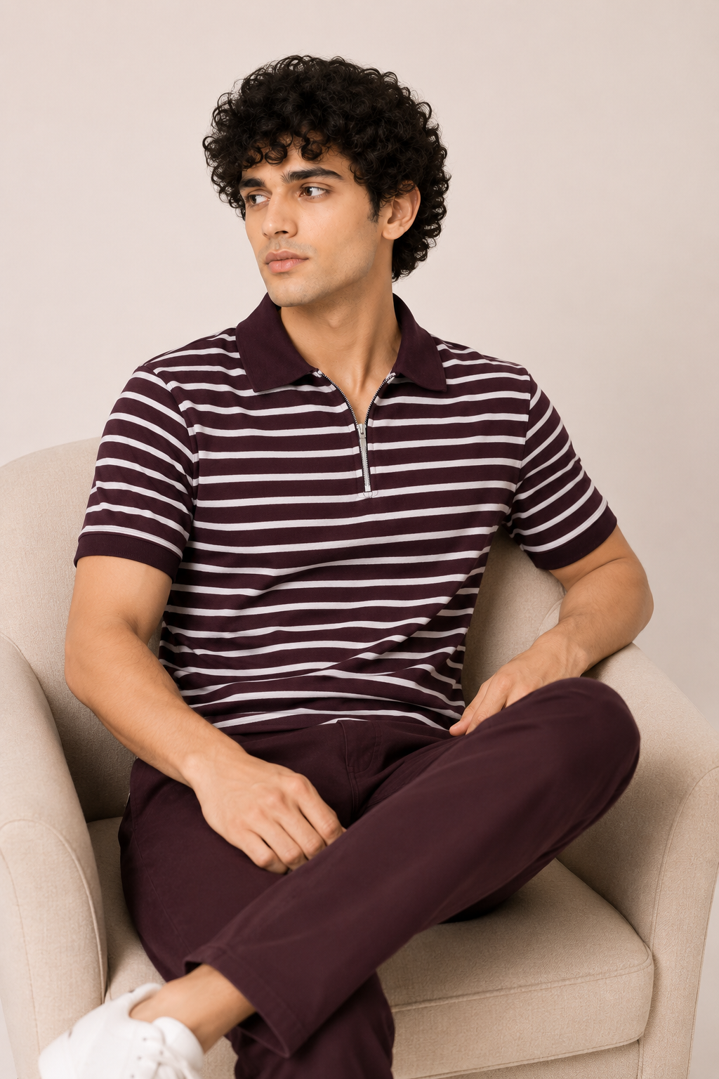 Mens half sleeve zipper t-shirt