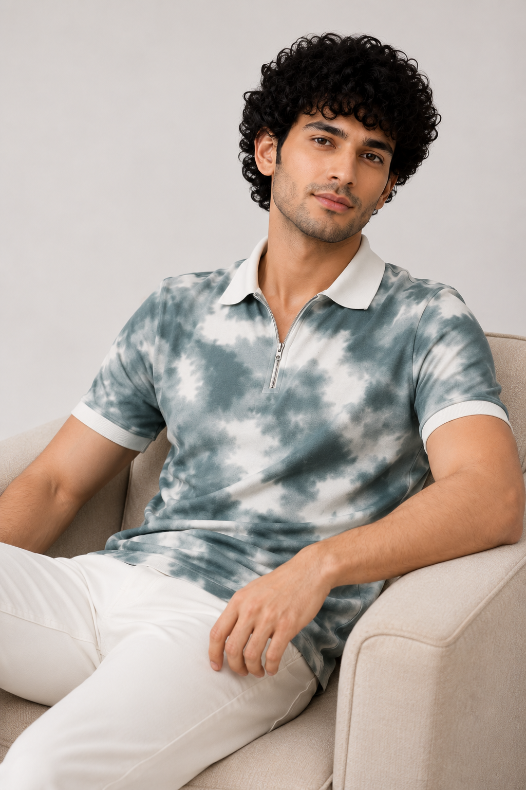 Mens half sleeve zipper t-shirt